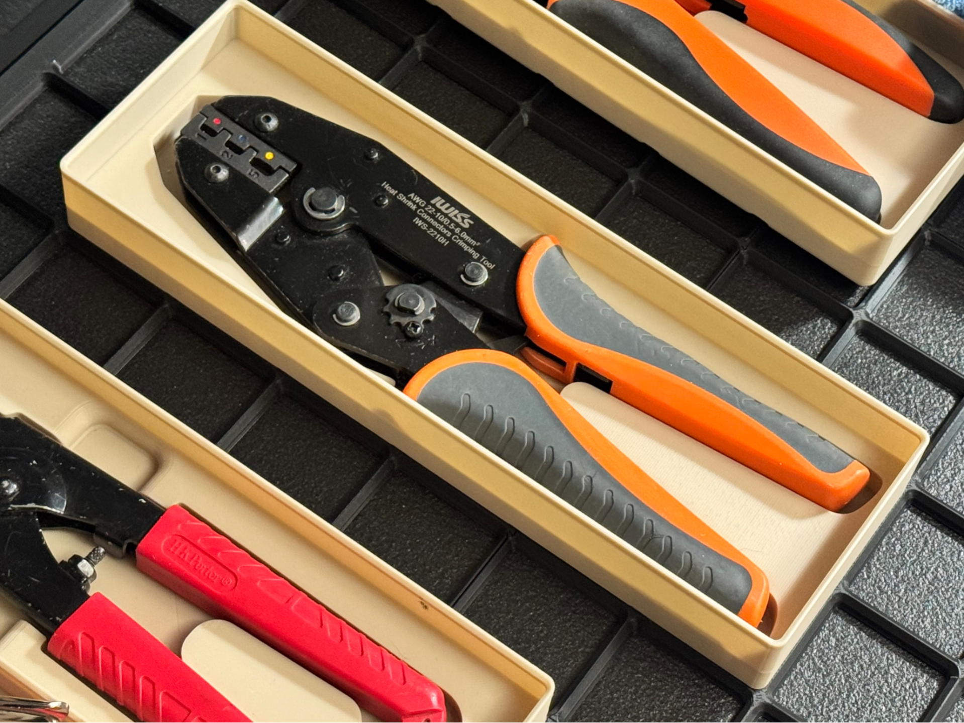 Gridfinity IWISS IWS-2210H Heat Shrink Crimper