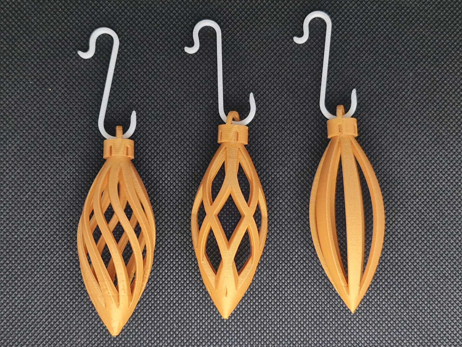 Christmas 3D Spiral Ornaments