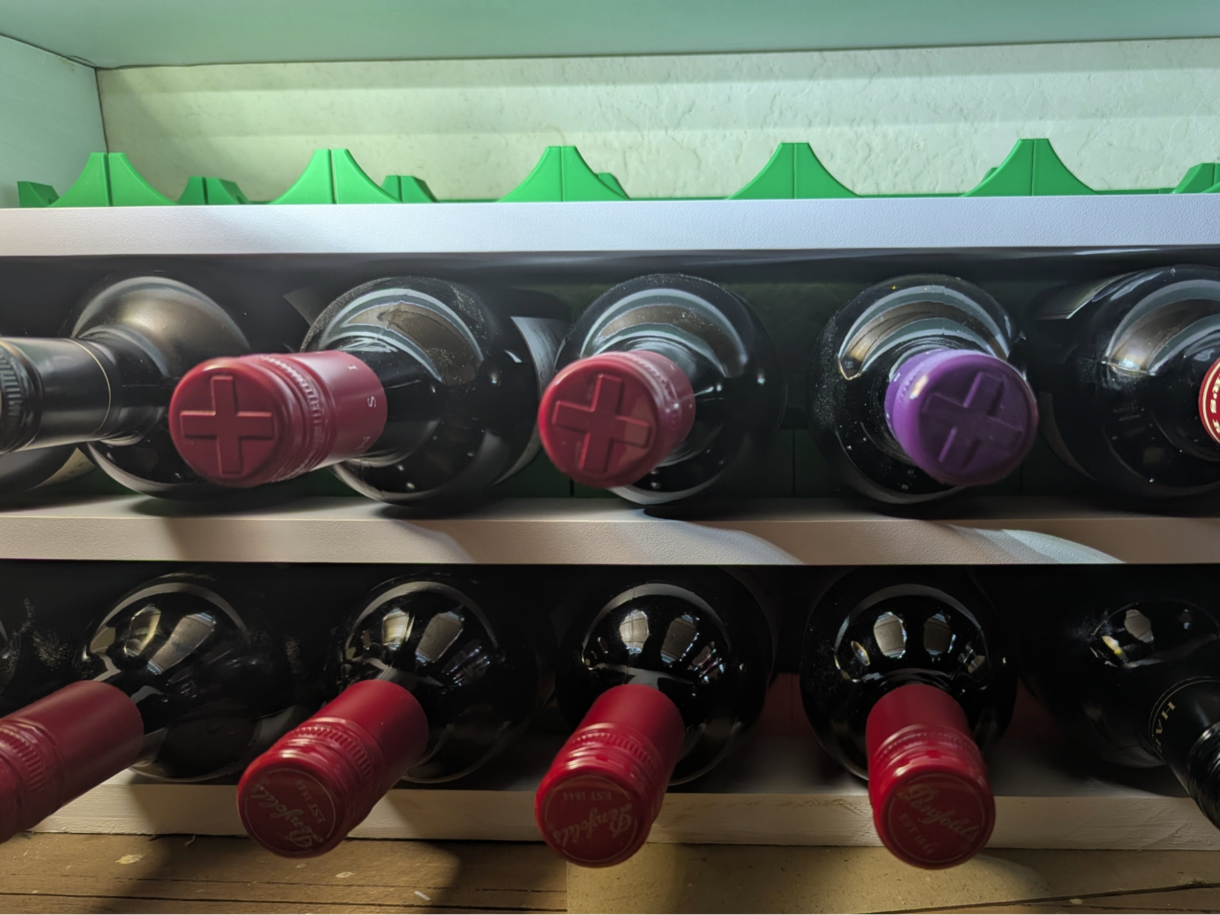 Wine bottle holder for wooden shelf / wine rack