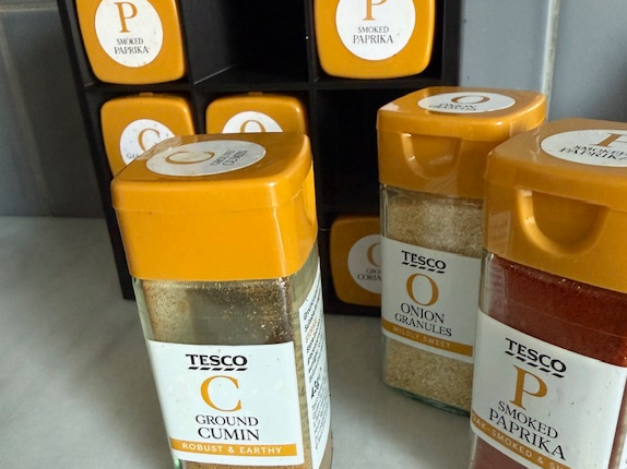 storage unit and lid for spice jars