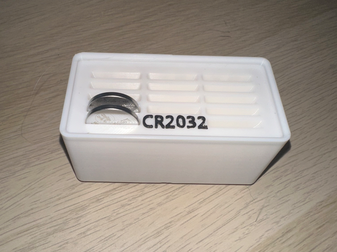 Gridfinity CR2032 Battery Storage Bin - Two-Color