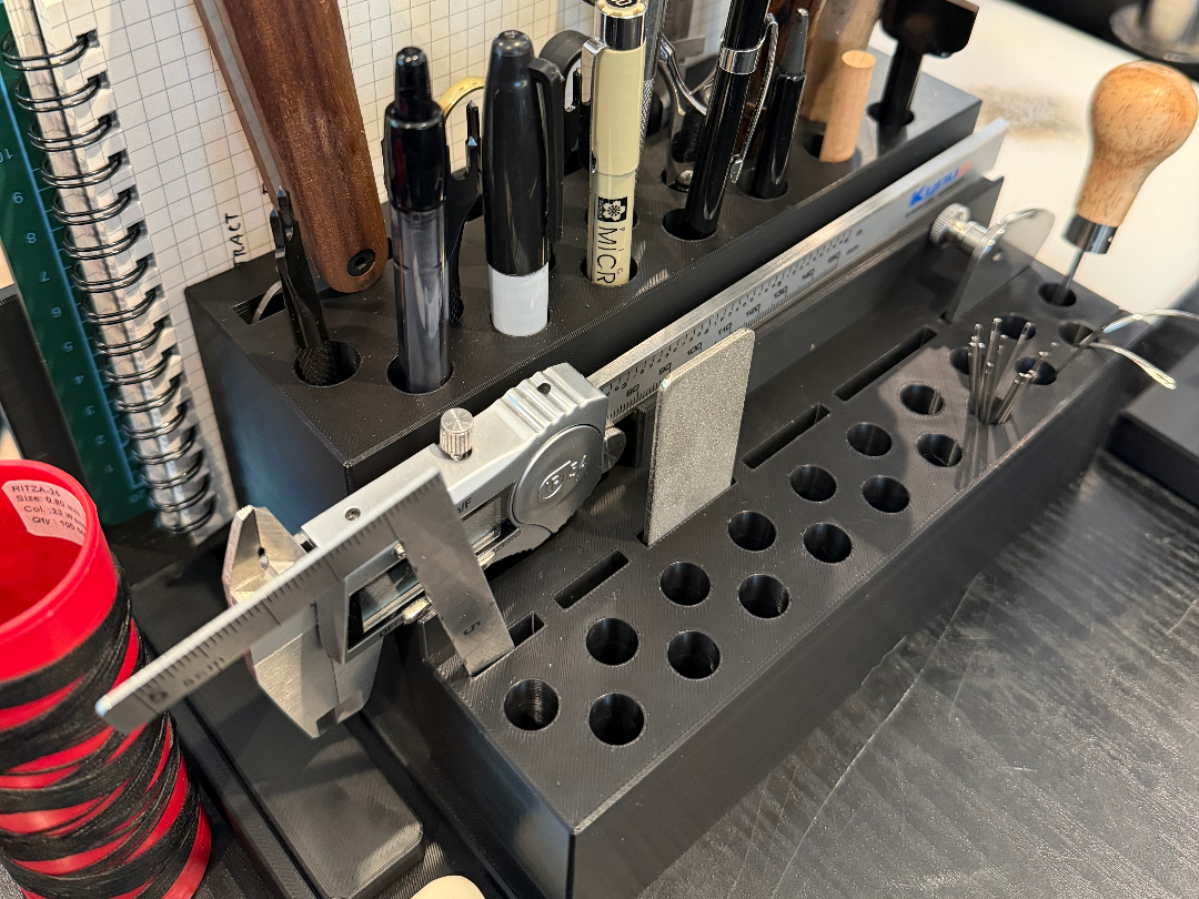 Desk Organizer - Notebook / Cutting Mat / Calipers