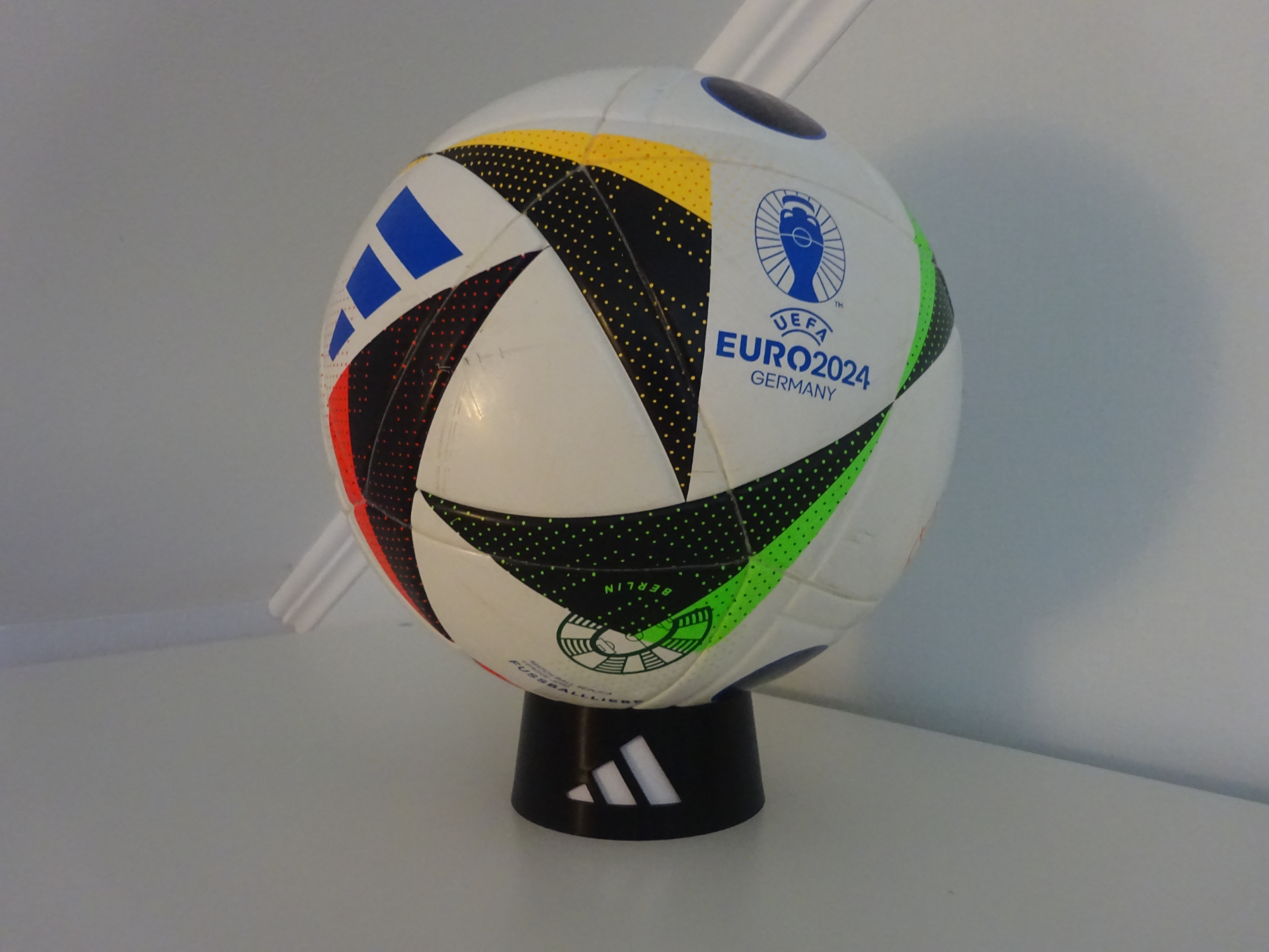 Adidas Ballständer