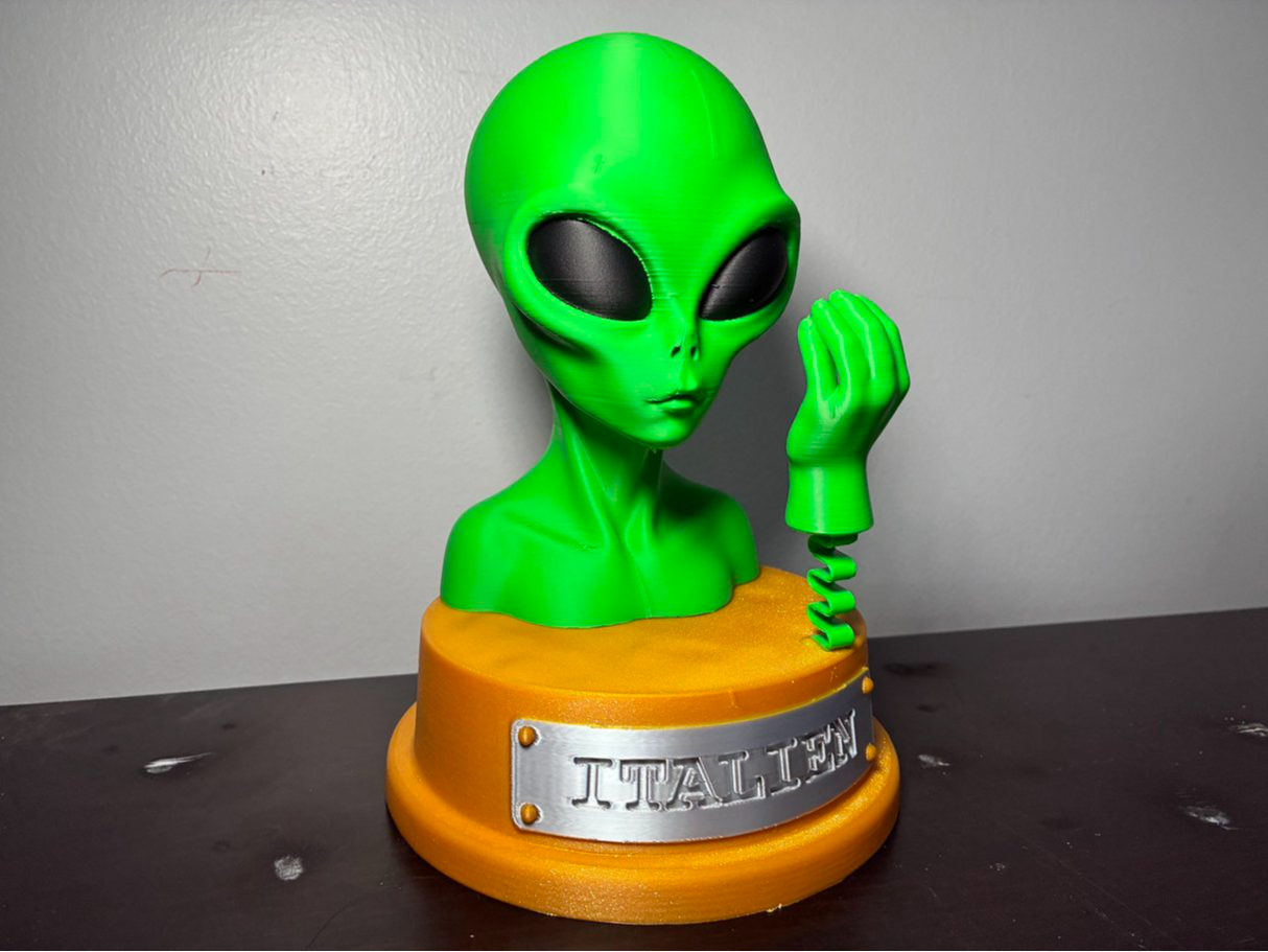 Italian: The Intergalactic Hand Talker Alien Model