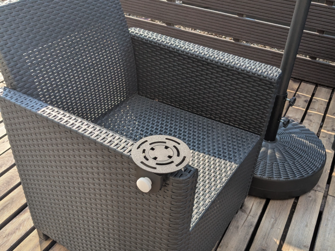 Mini table for chair