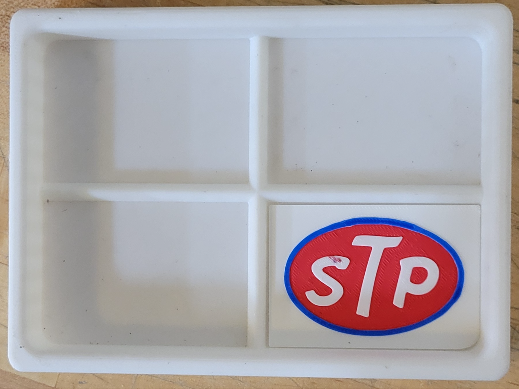 STP THEMED PARTS TRAY