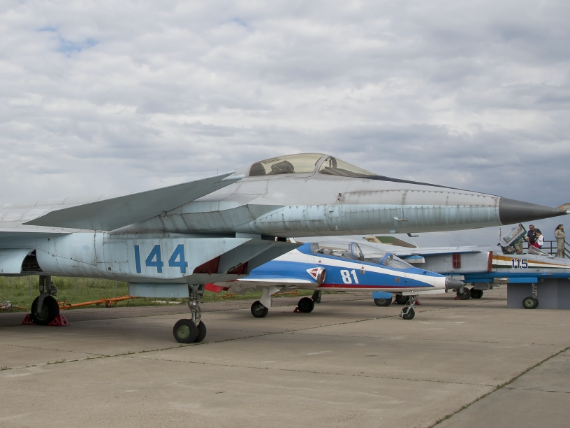 MIG 1.44 fighter plane  1 pieces