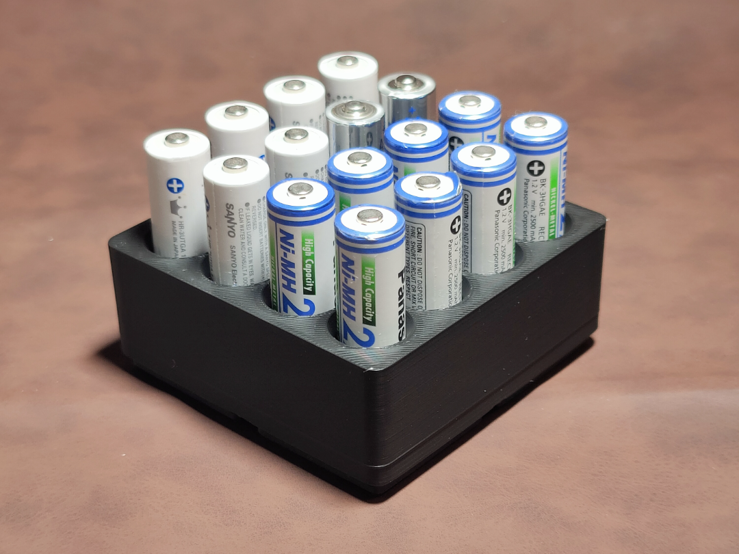 Gridfinity Battery Holder (2x2) for 16x AA