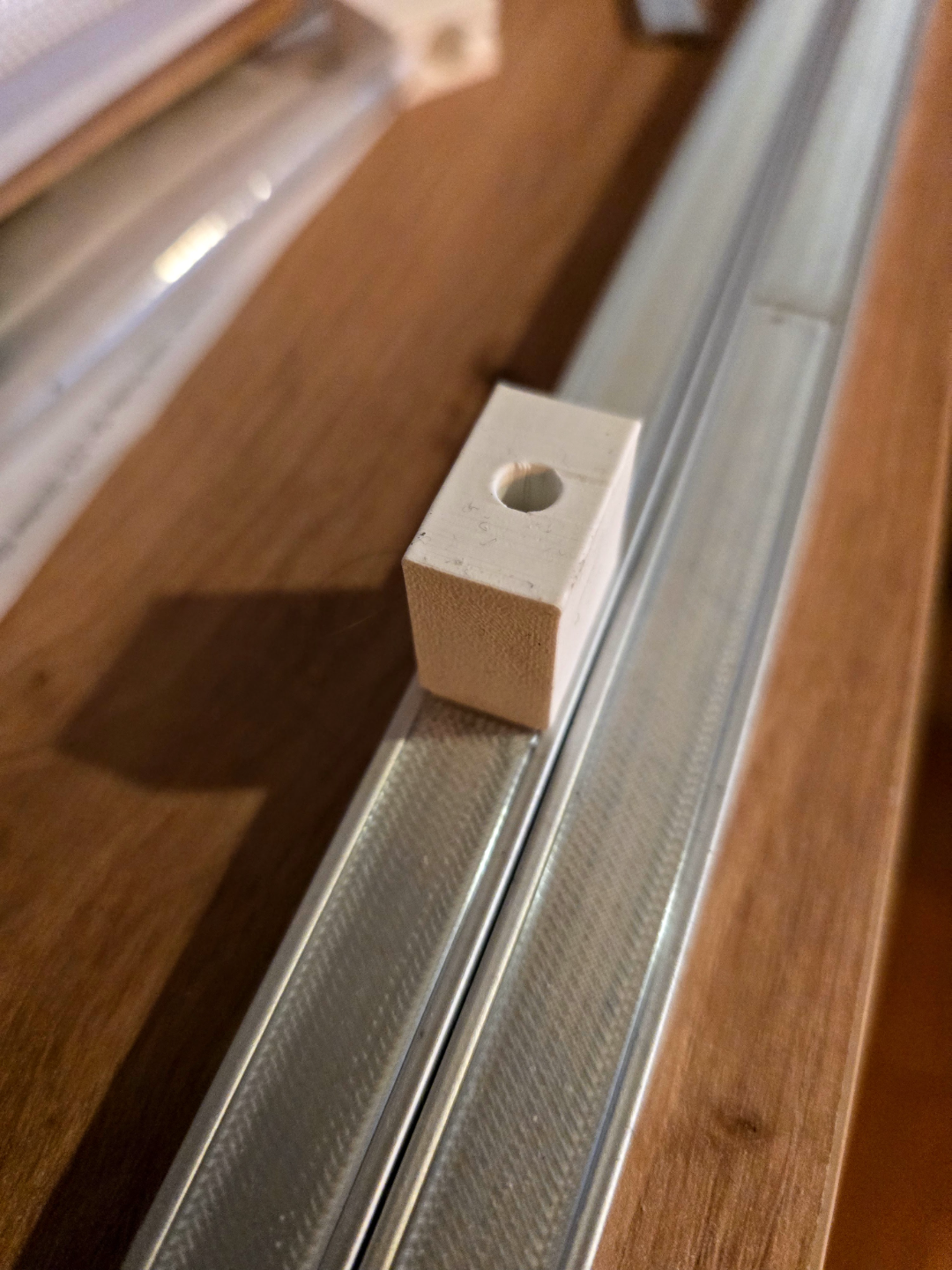 Stands / mounts for aluminium profile (LED Aluprofil Typ 10)