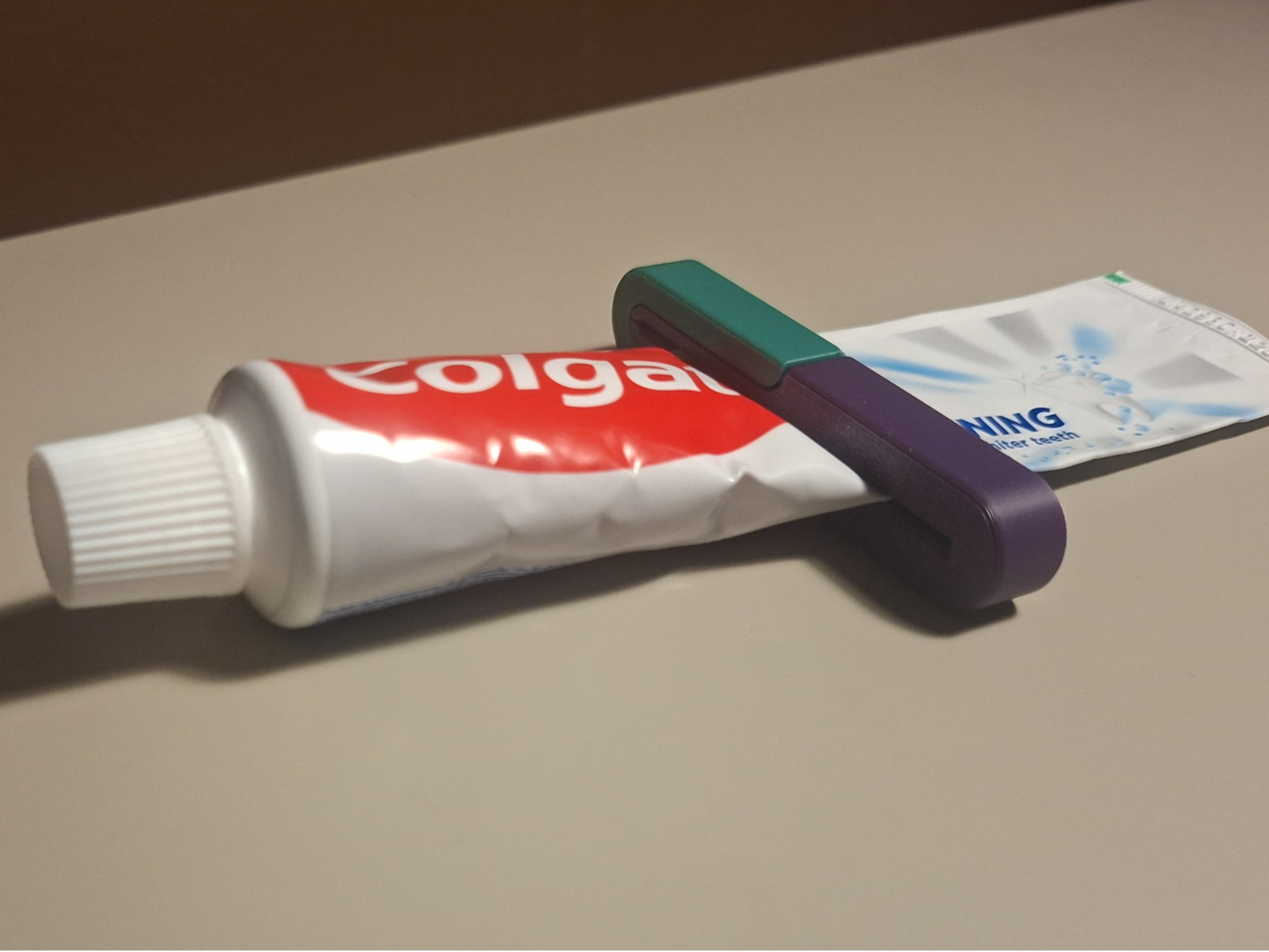 Toothpaste Squeezer