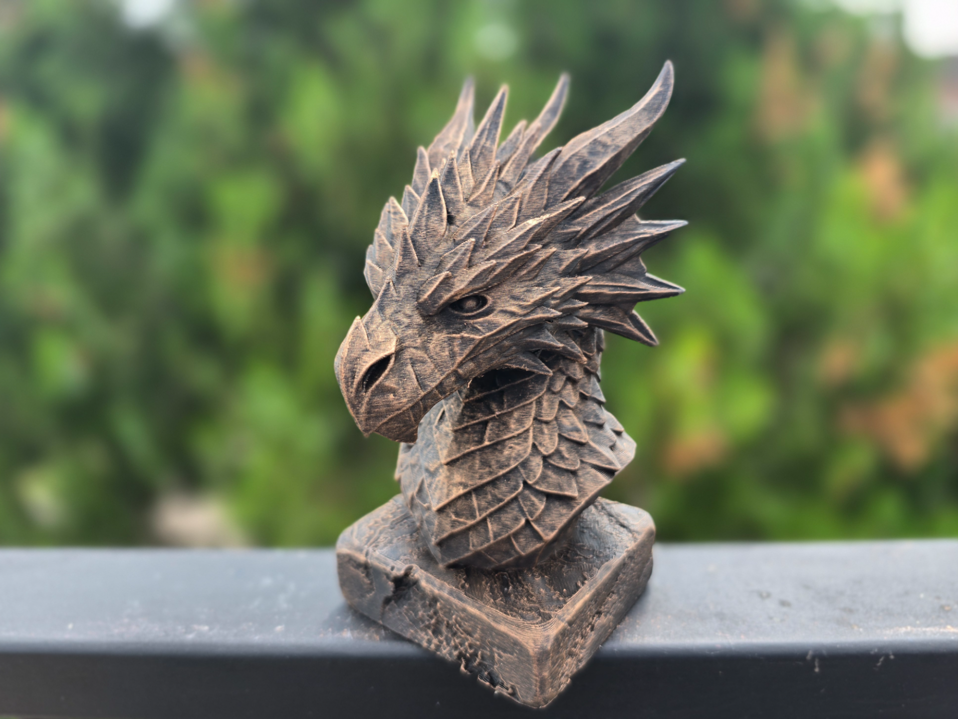 CRYSTAL DRAGON BUST
