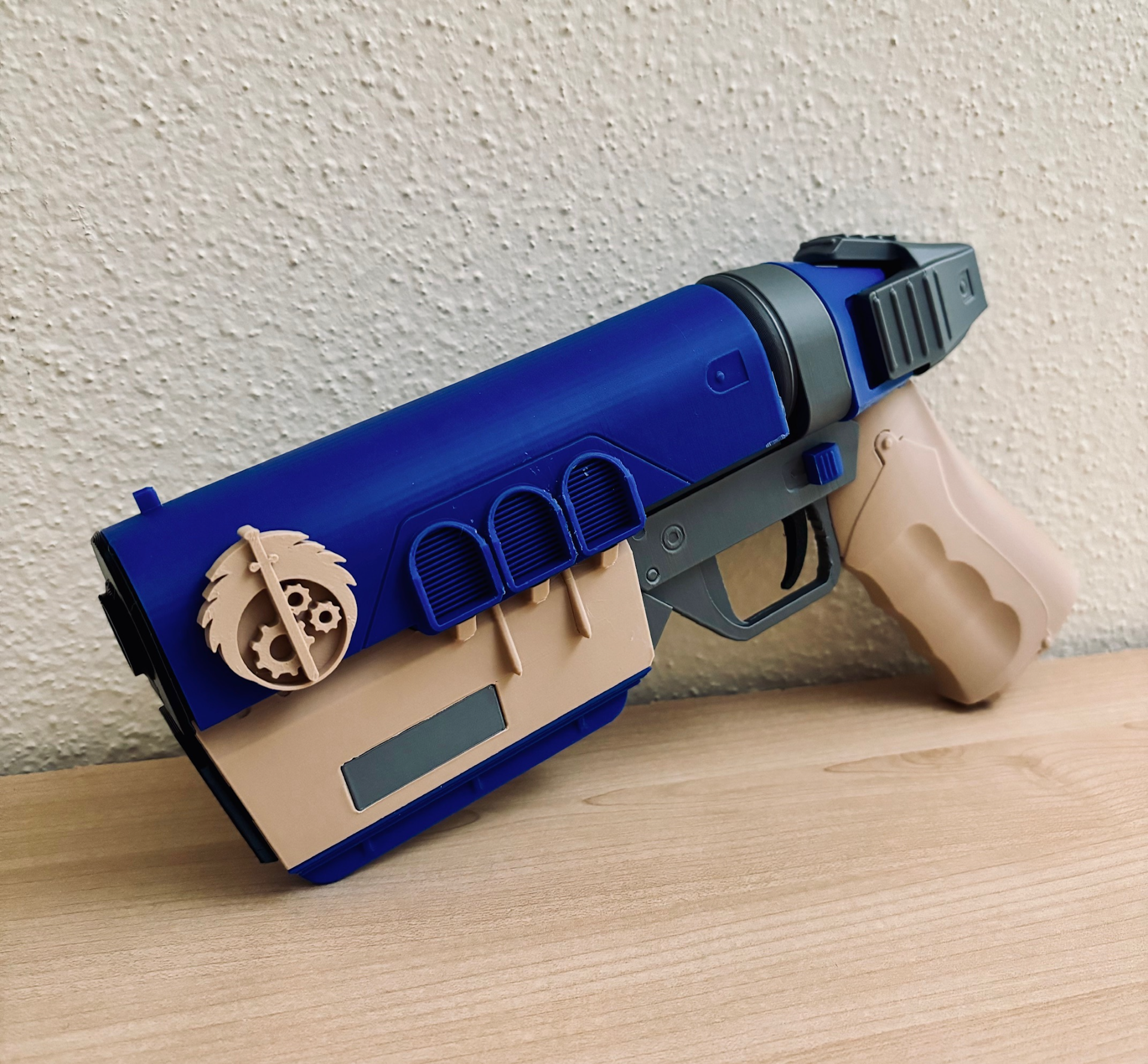 FALLOUT Crusader Pistol 76