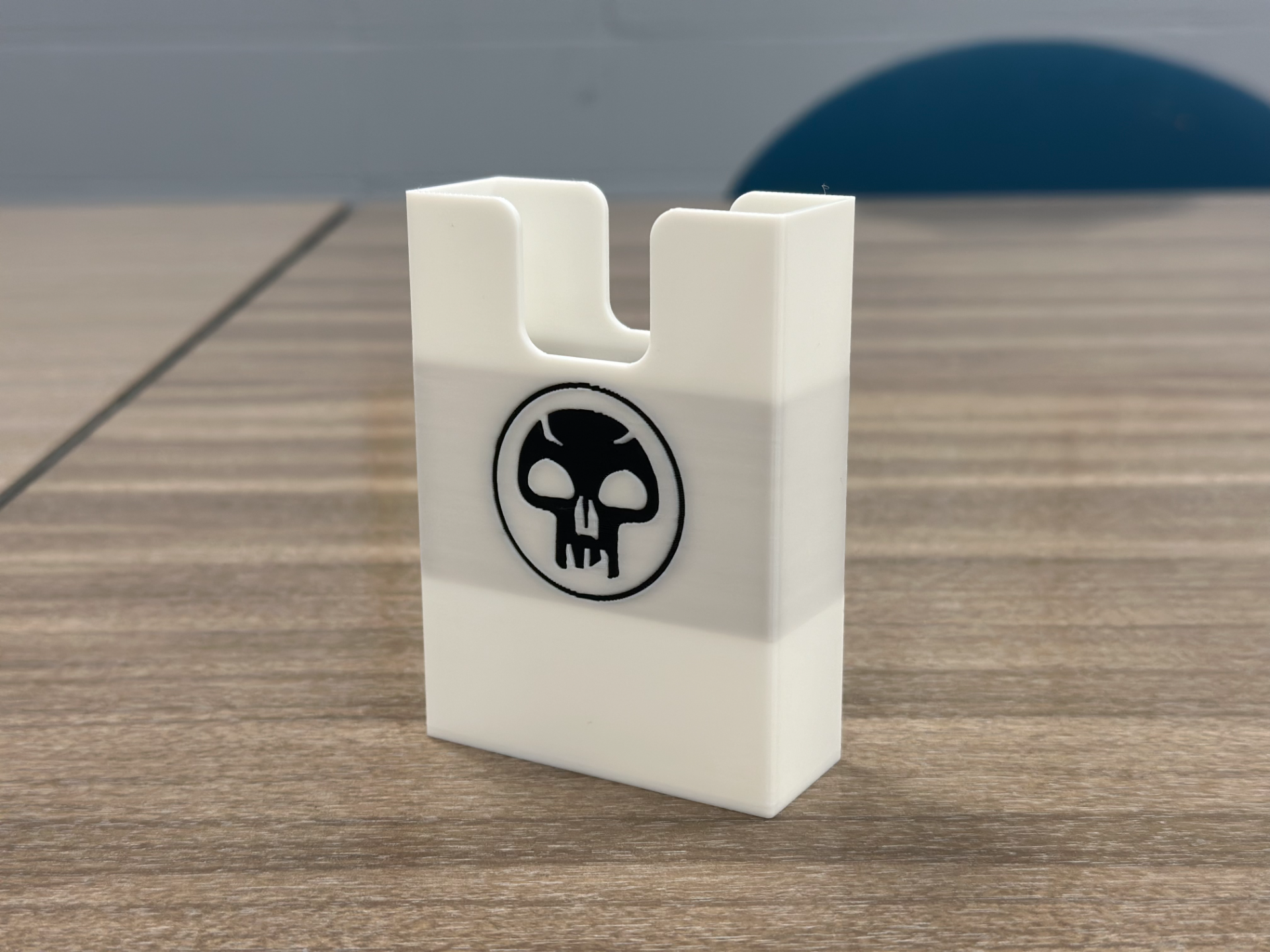 Upgraded <Token Holder Box> with Black Mana Source Sign!
