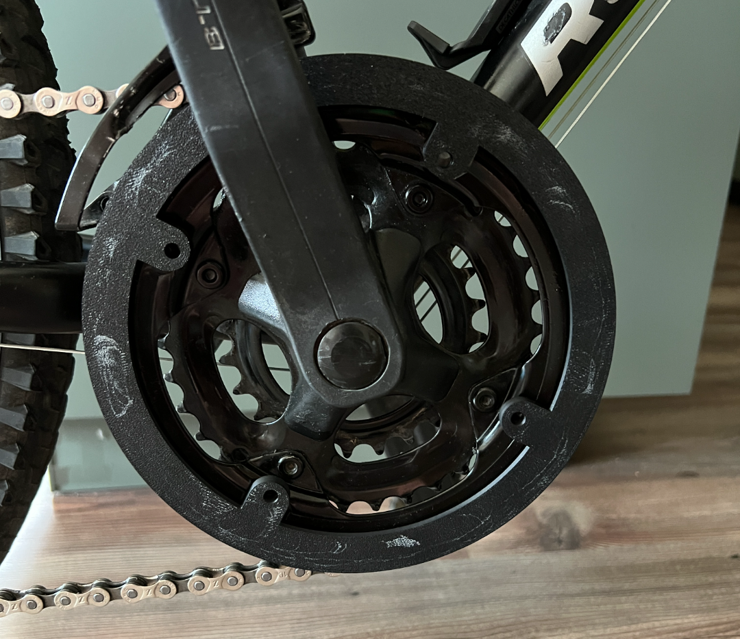Chain cover for RockRider children's bicycles