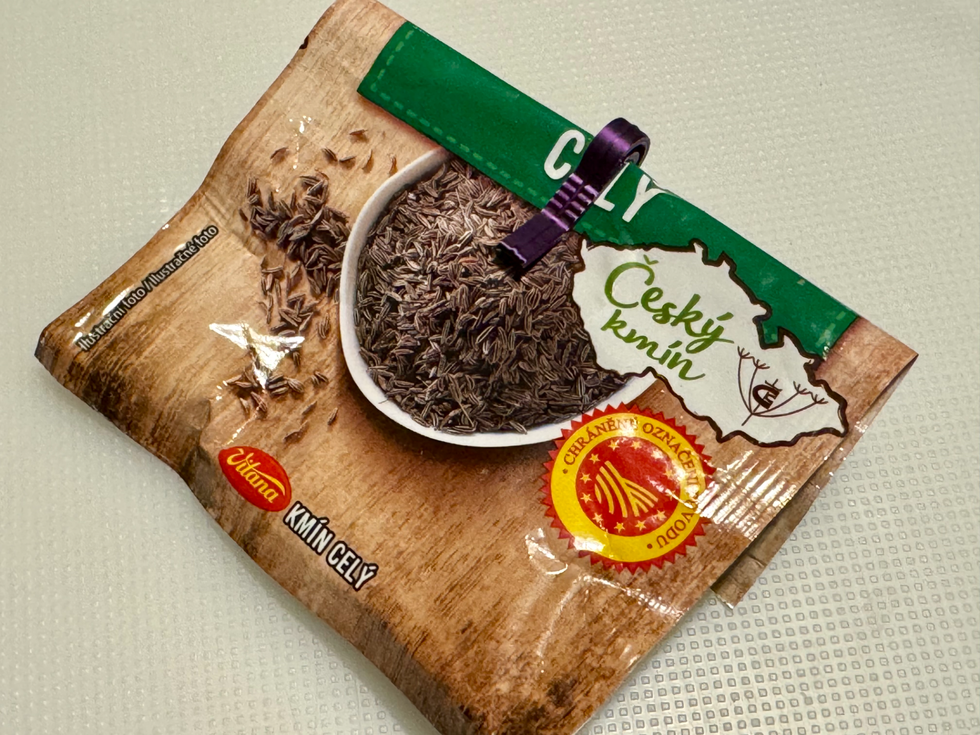 Simply clip for spice bag