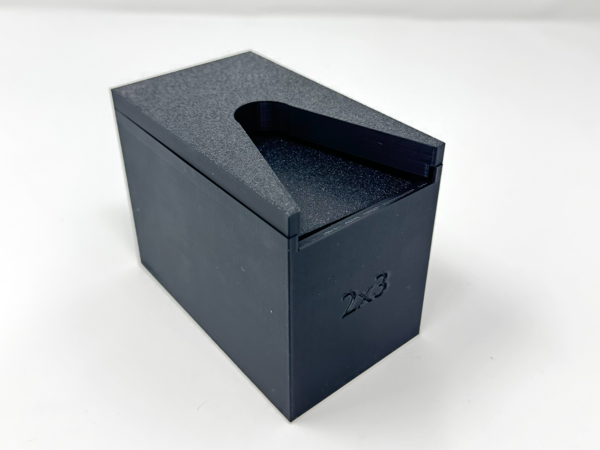 Compact Spring-Loaded Plastic Bag Dispenser 2x3
