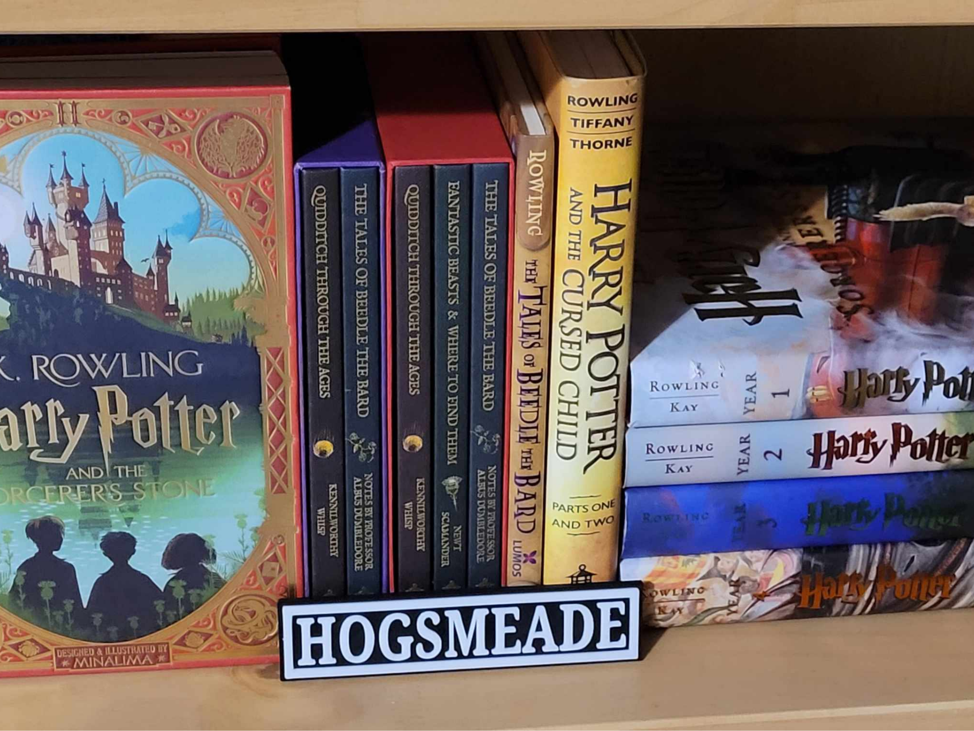 Bookshelf Sign - Harry Potter - Hogsmeade