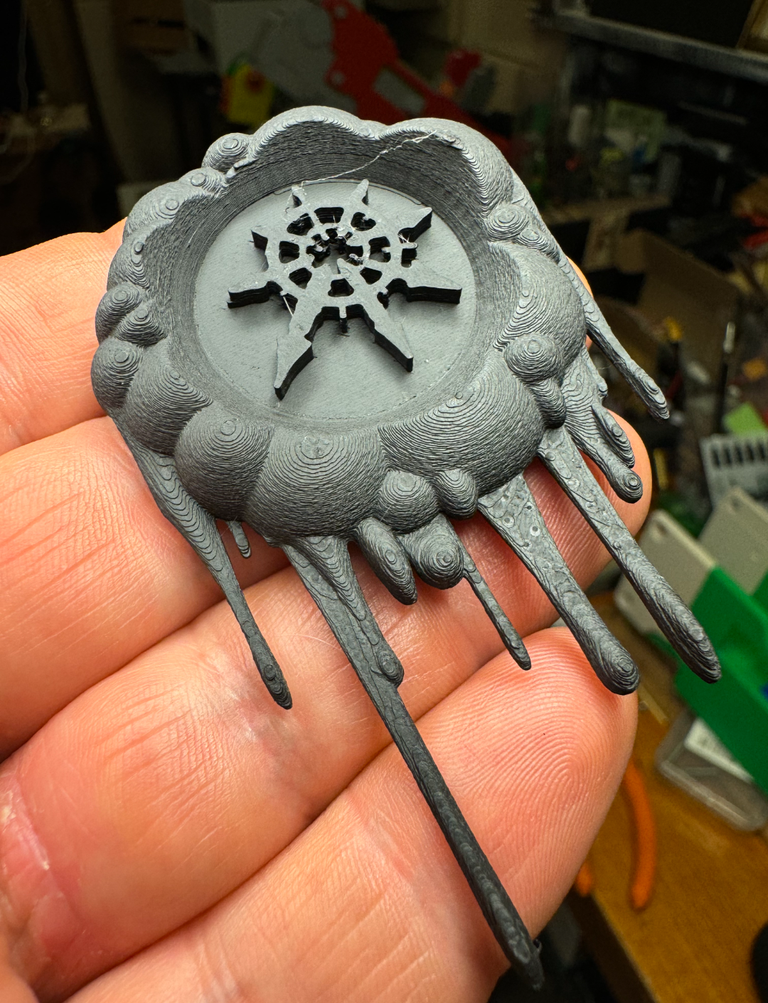 WH40K Purity Seal Magnet - Chaos Star With Drip