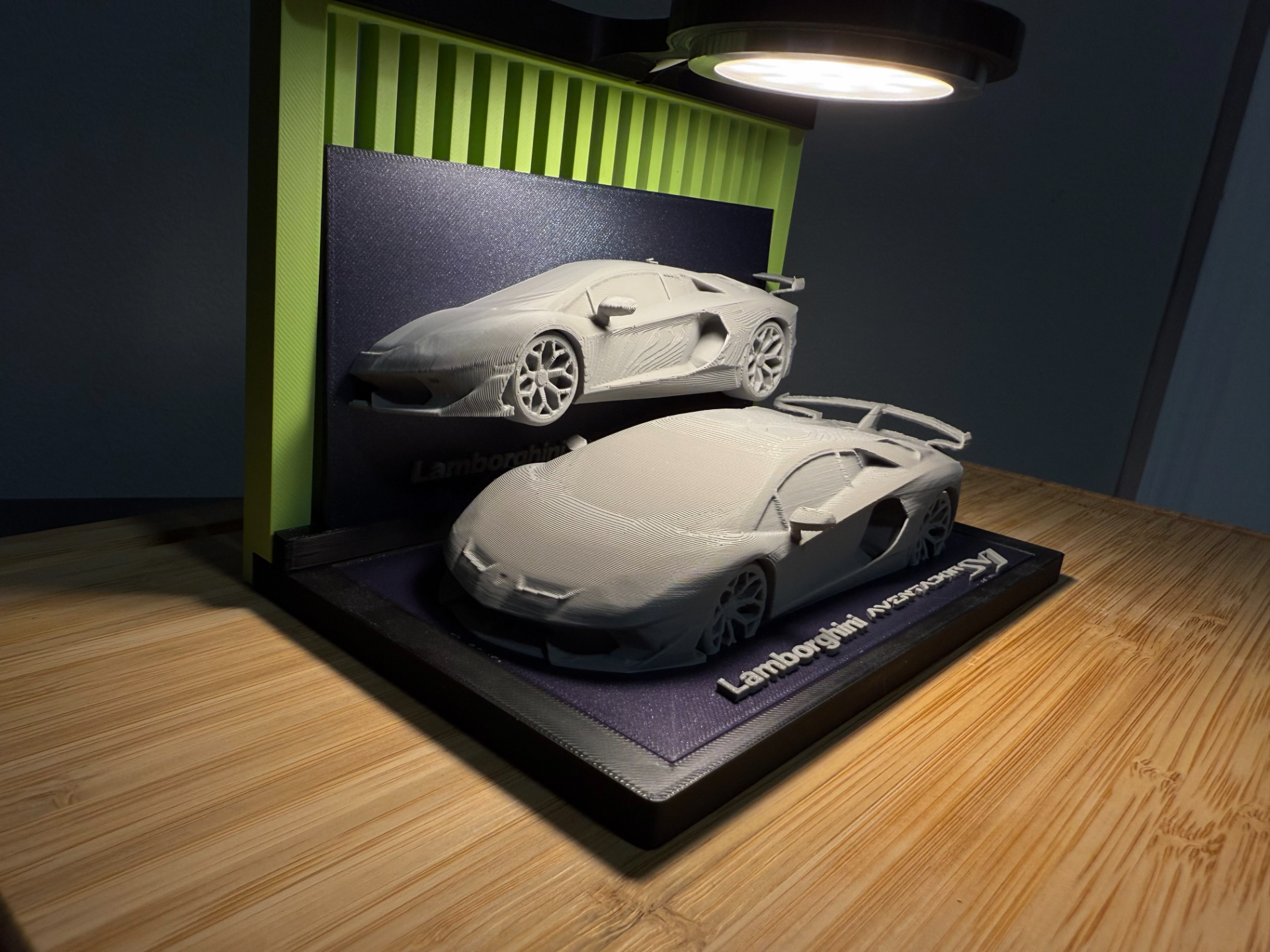 Lamborghini Aventador SVJ - Desktop Display model