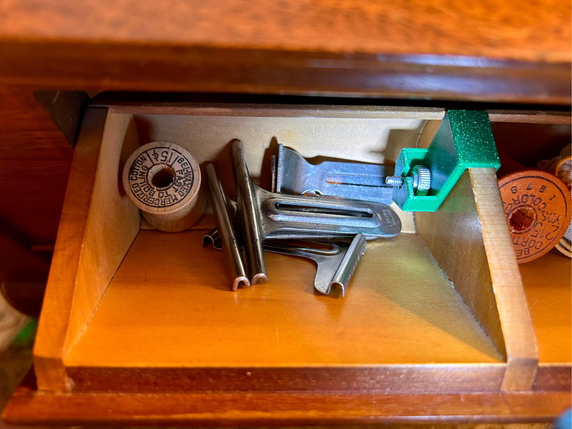 Seam guide screw holder for Singer sewing machine