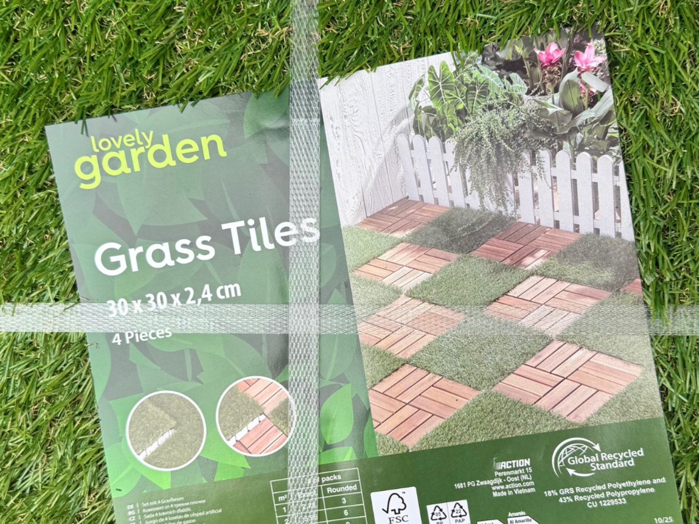 Grass Tiles connector