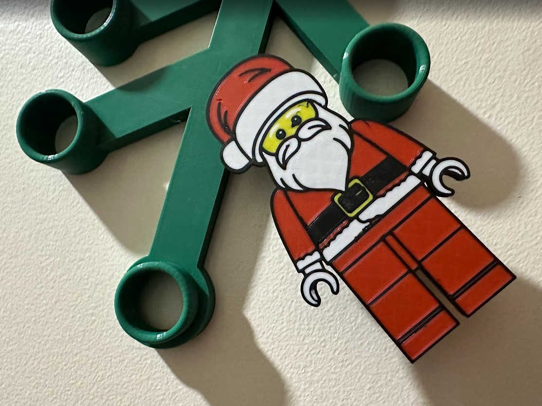 Santa MinFig Brick Giant Wreath Peg - Smooth