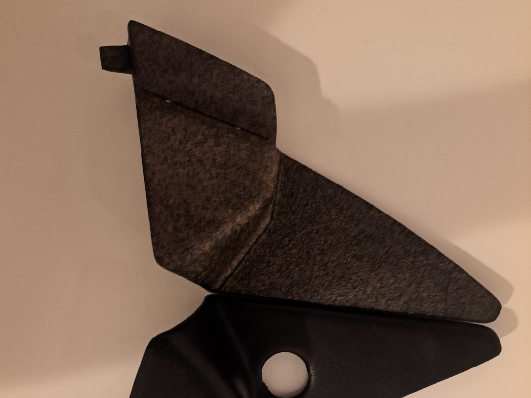 Mercedes W124 mirror cap