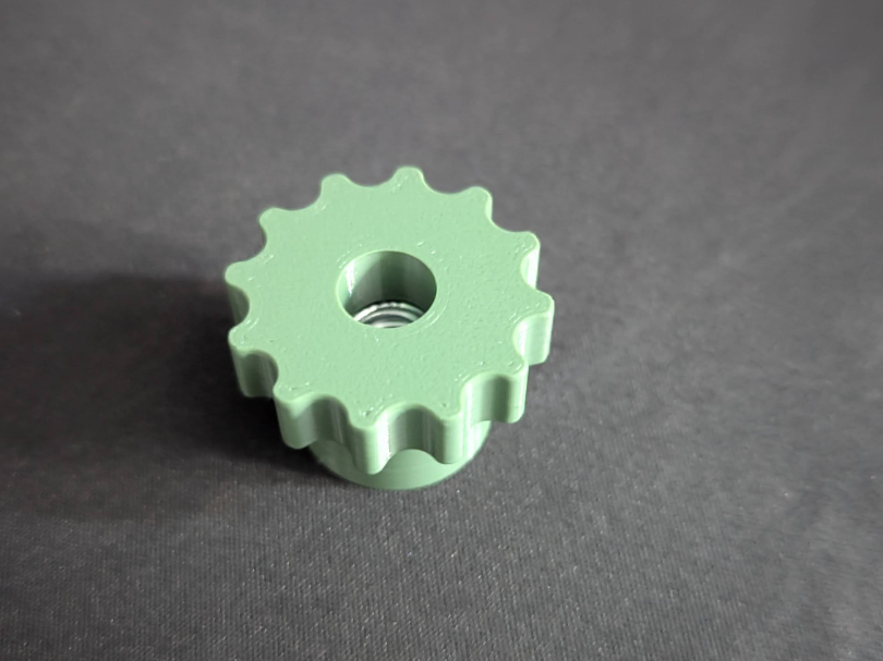 Star Knob Hand Tightening Nuts captive M8 nut