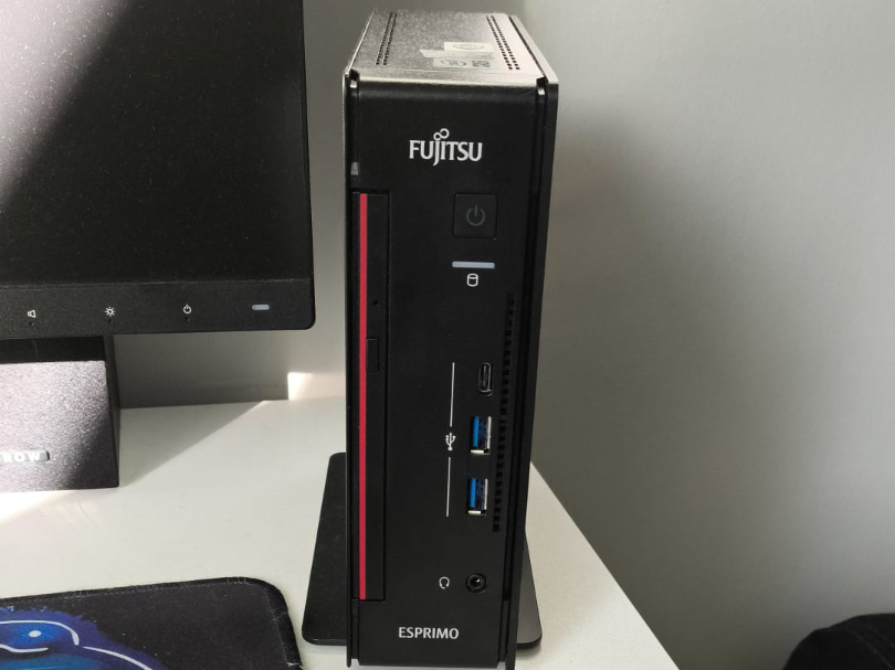Standfuß Fujitsu Mini PC groß z.B. Q7010 o. QW558