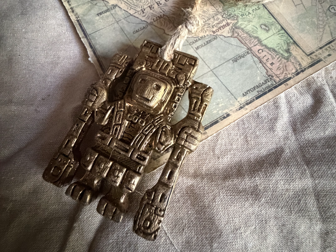 Larkin Gold Pendant