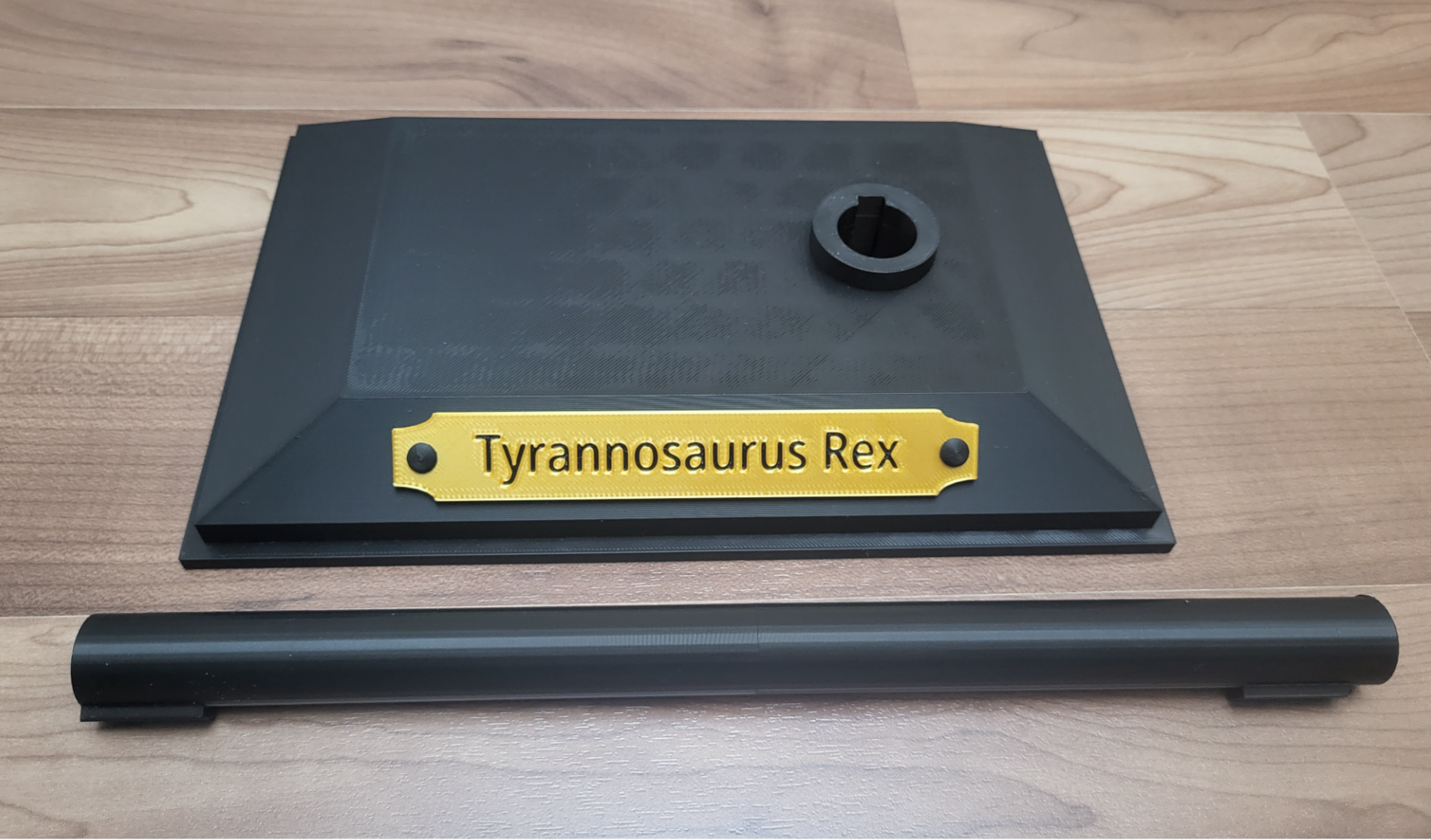 Base with nameplate for 250% T-Rex Skull