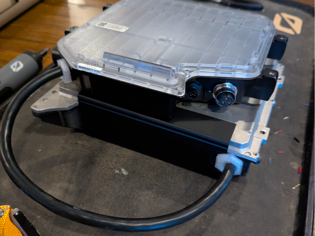Off center cable gland for Floattbox custom cable