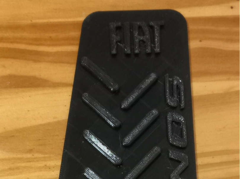Apoya pies Fiat Cronos