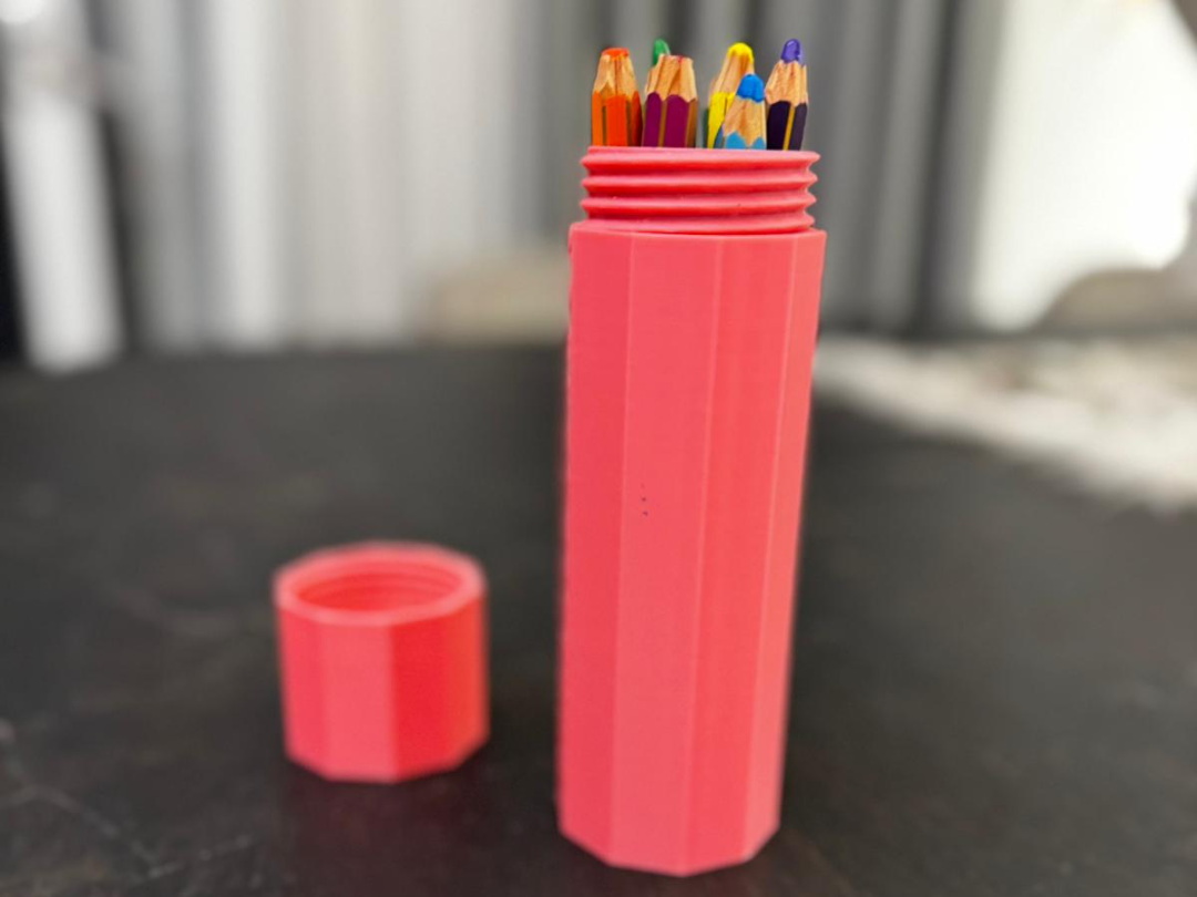 Color box with threaded closure