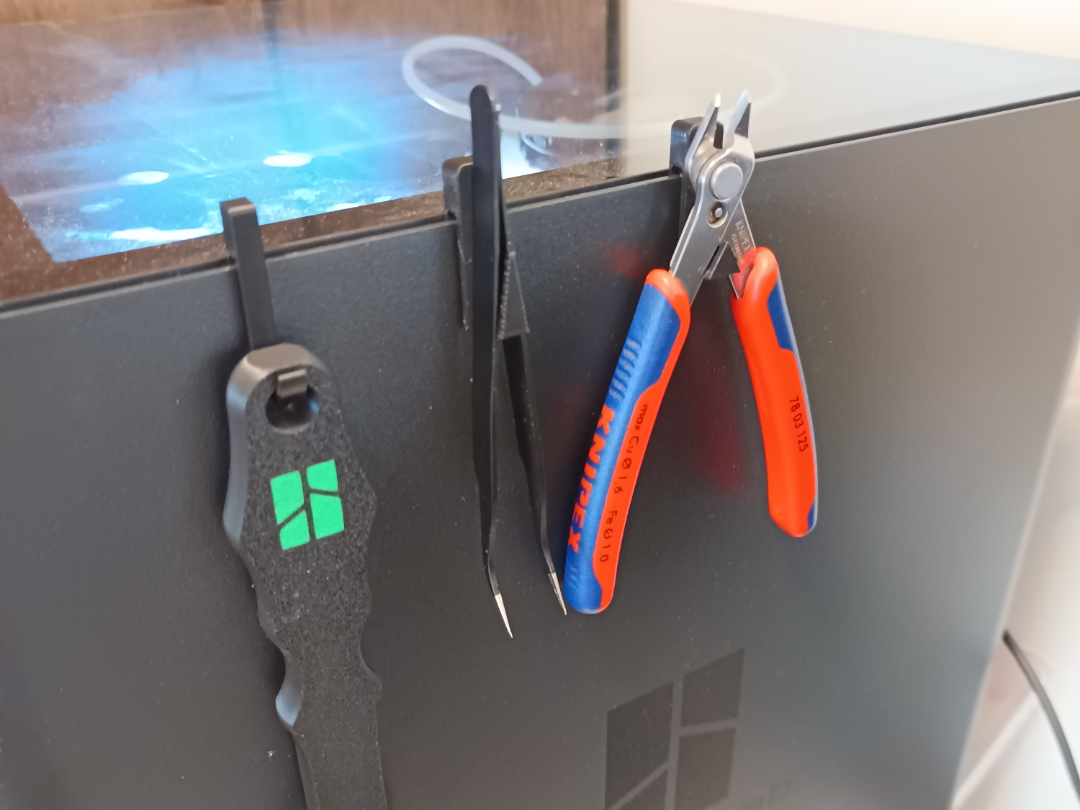 Tool Hanger For X1/P1 Series