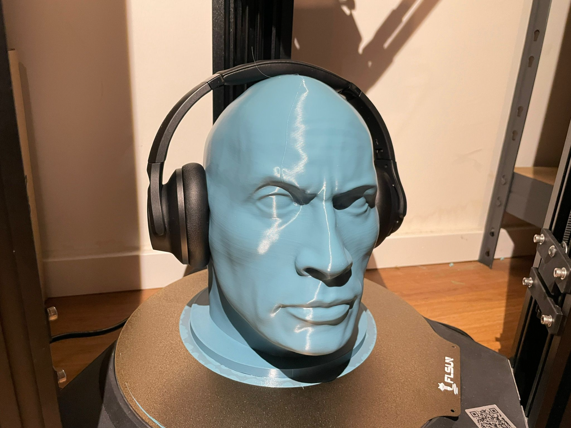 TheRock Headset Stand