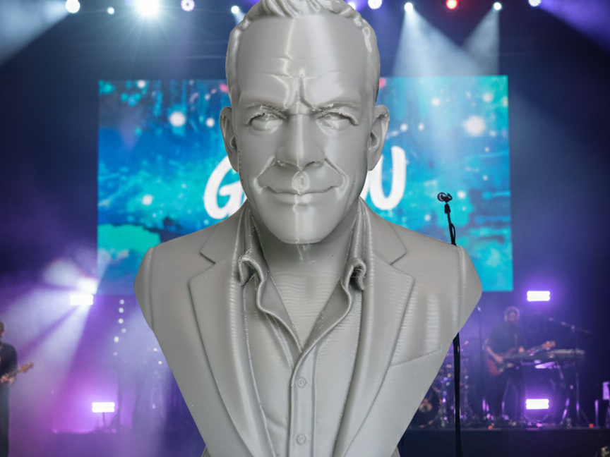 Buste réaliste du chanteur Garou
