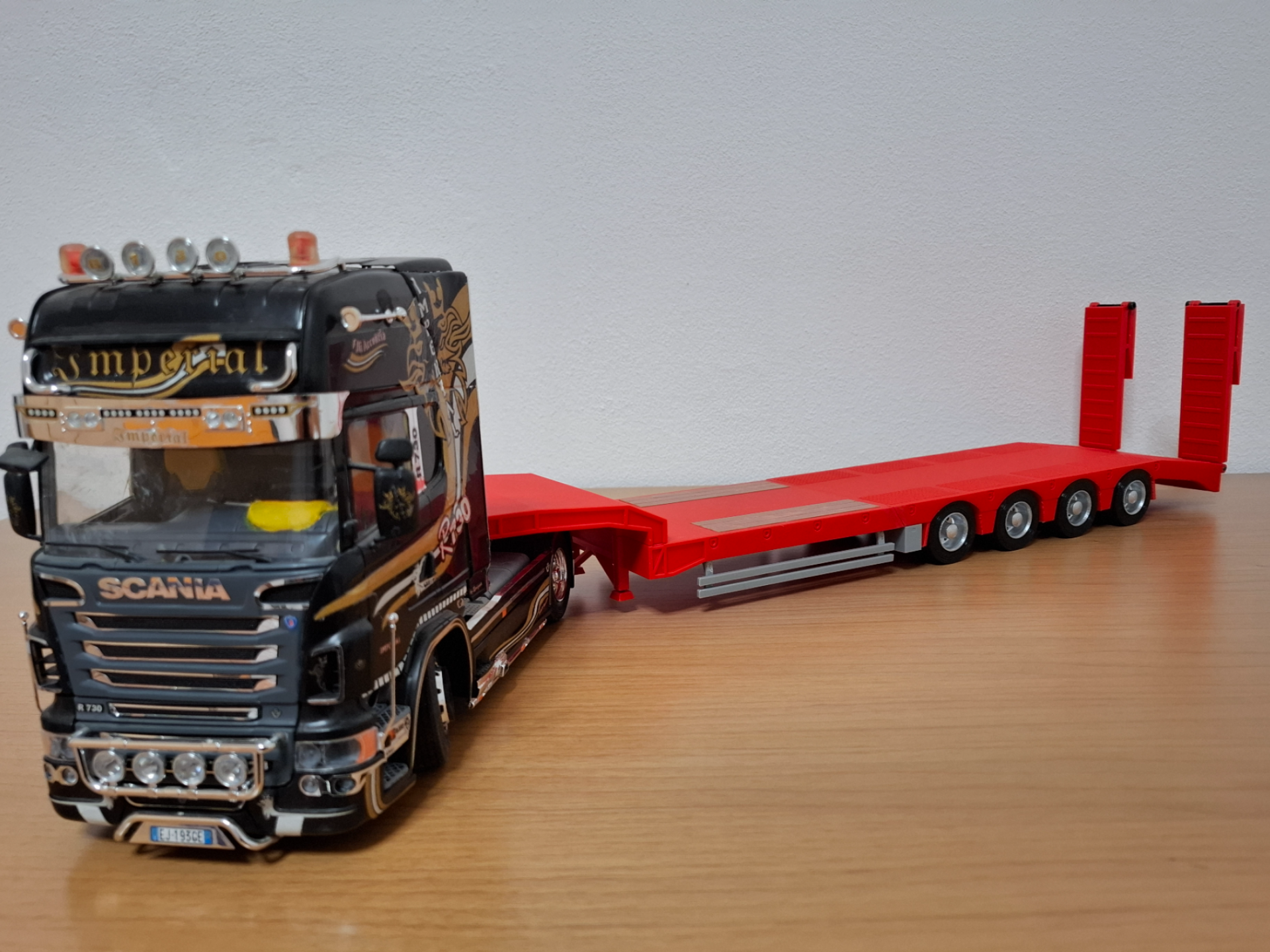 SEMIRIMORCHIO RIBASSATO 4 ASSI 1/24