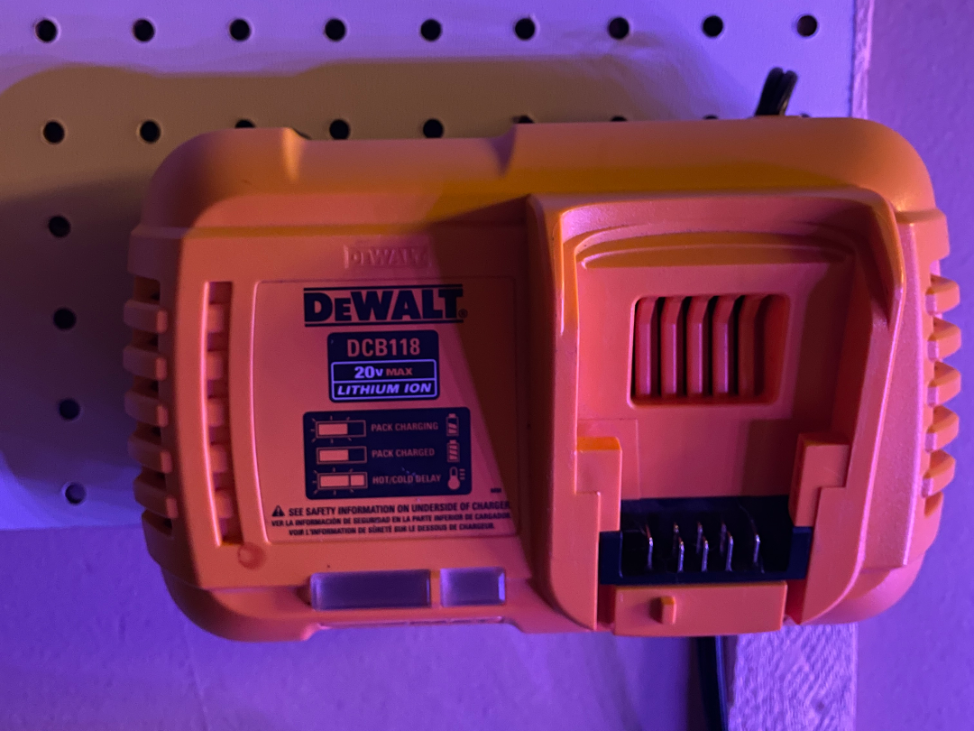 DeWalt 20v MAX Charger - DCB118 - Peglock Mount