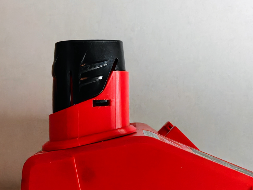 Milwaukee M12 Charger lock for M12-18C