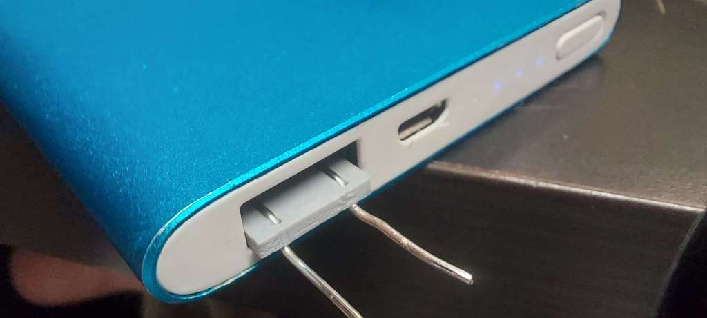 USB A 20 GAUGE WIRE ADAPTER FOR POWER SUPPLY