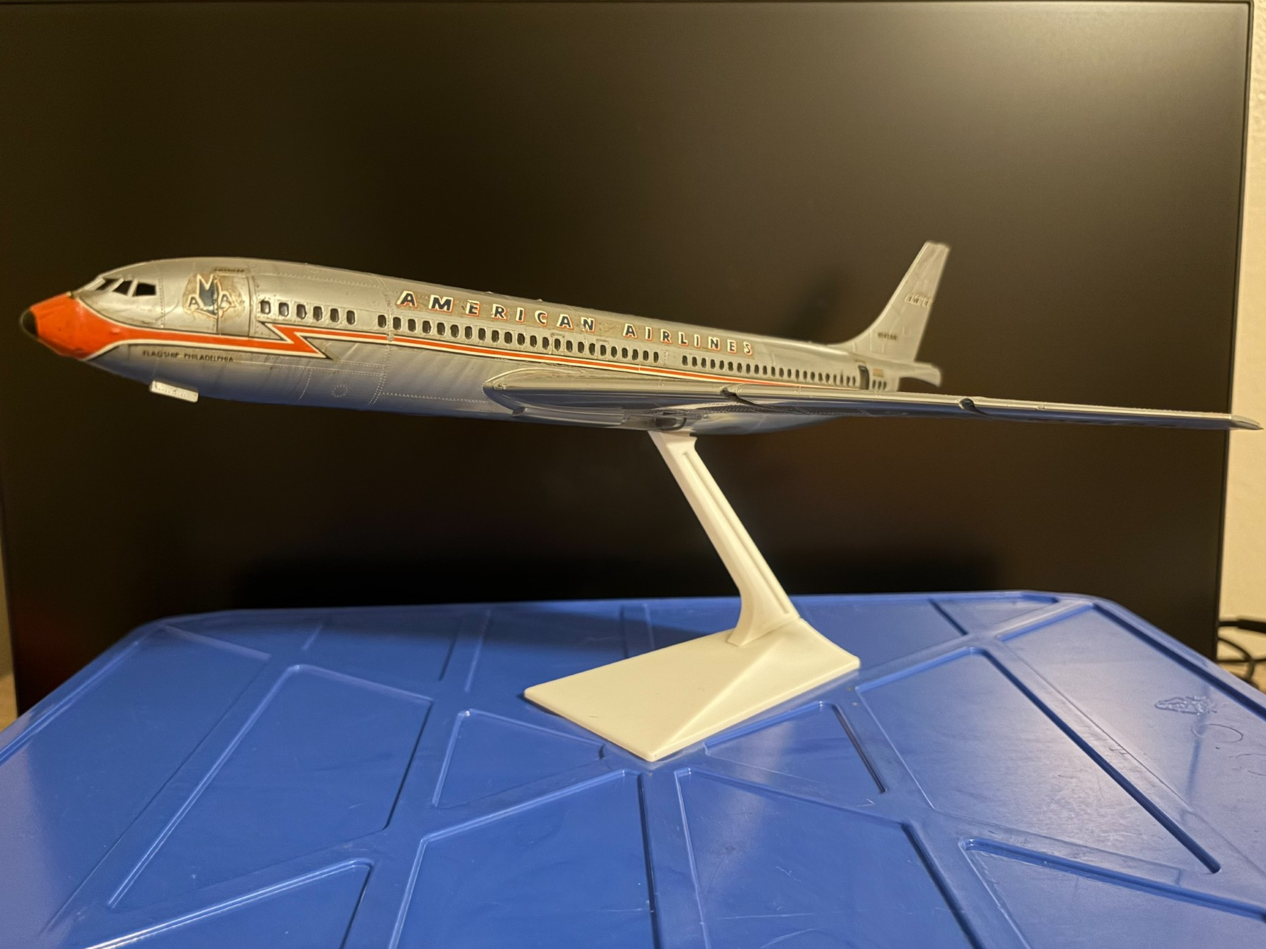 Model Plane Stand