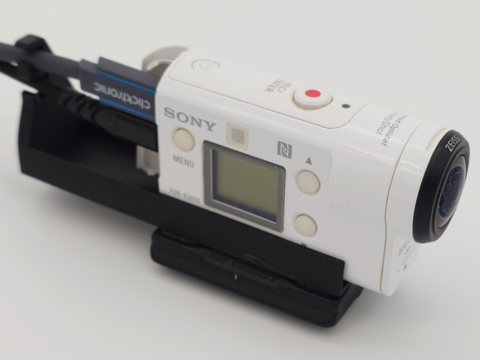 Sony FDR-X3000 wire stress relief