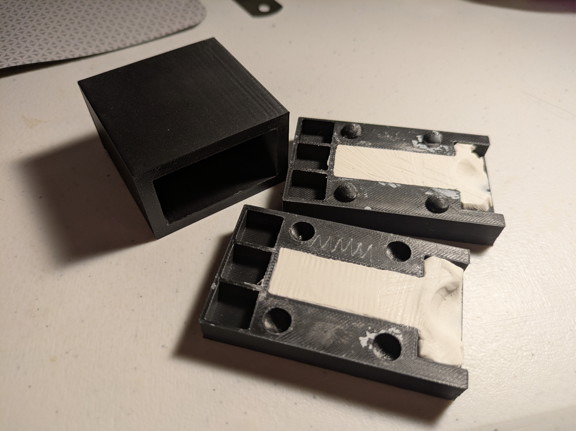 Key impressioner cloner caster mold replicant