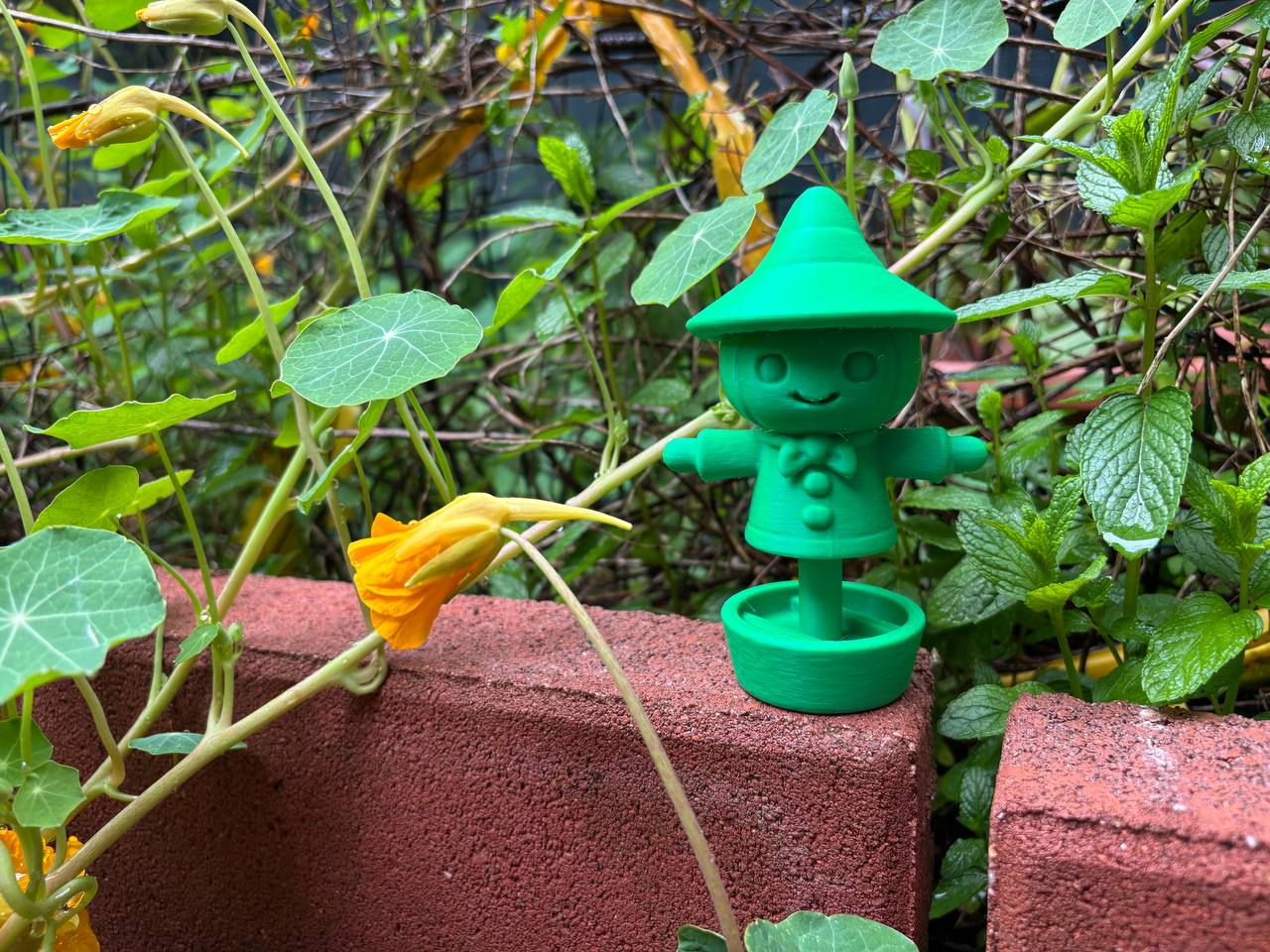Mini Assembling Garden Scarecrow – Cute & Simple
