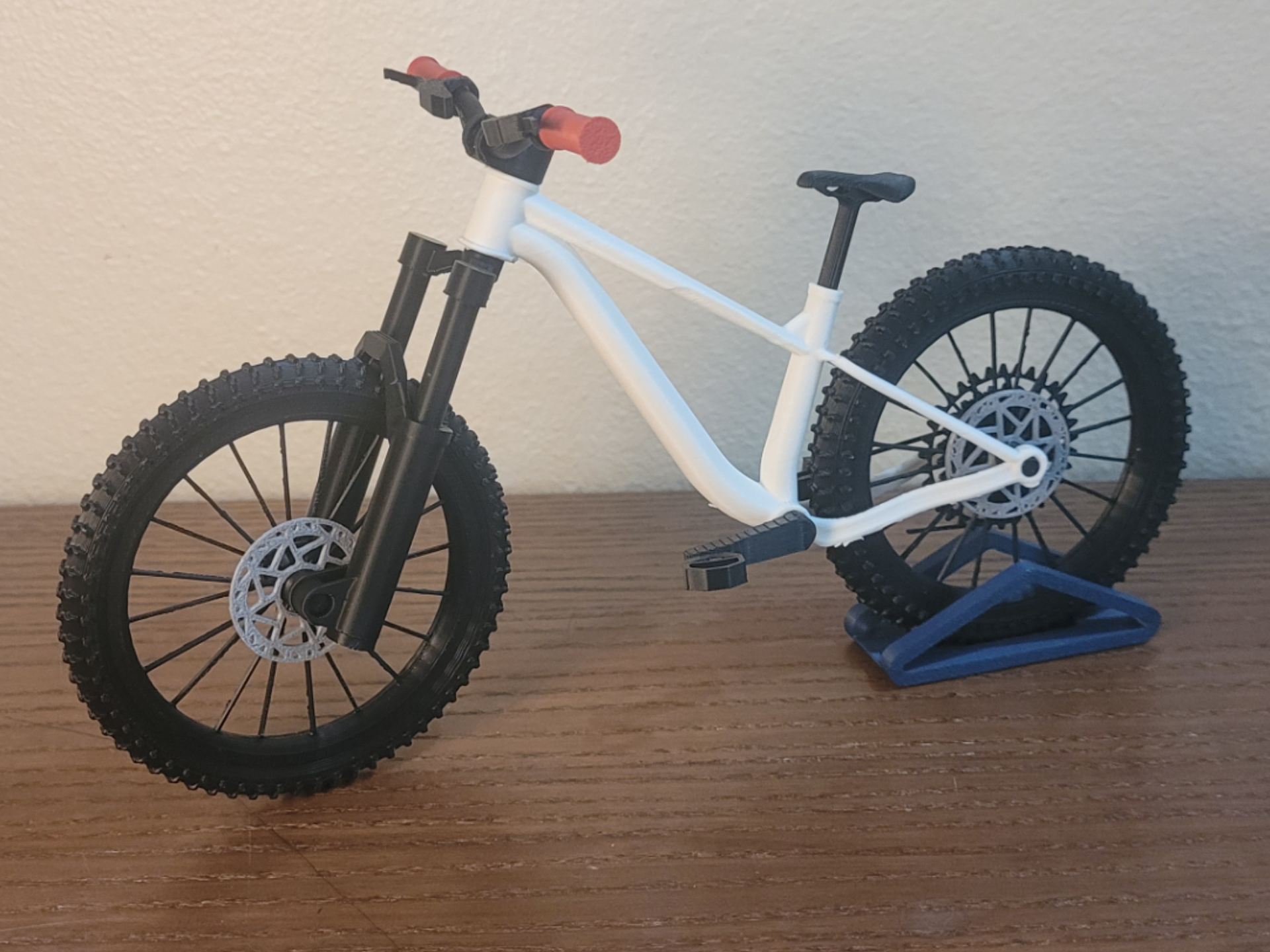 Trek Roscoe 9 Mini Mountain Bike -Frame by @bsilco