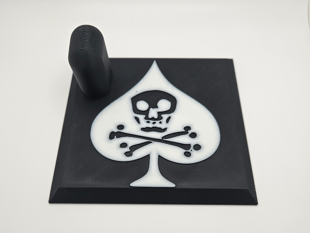 Death Spade Pistol Stand