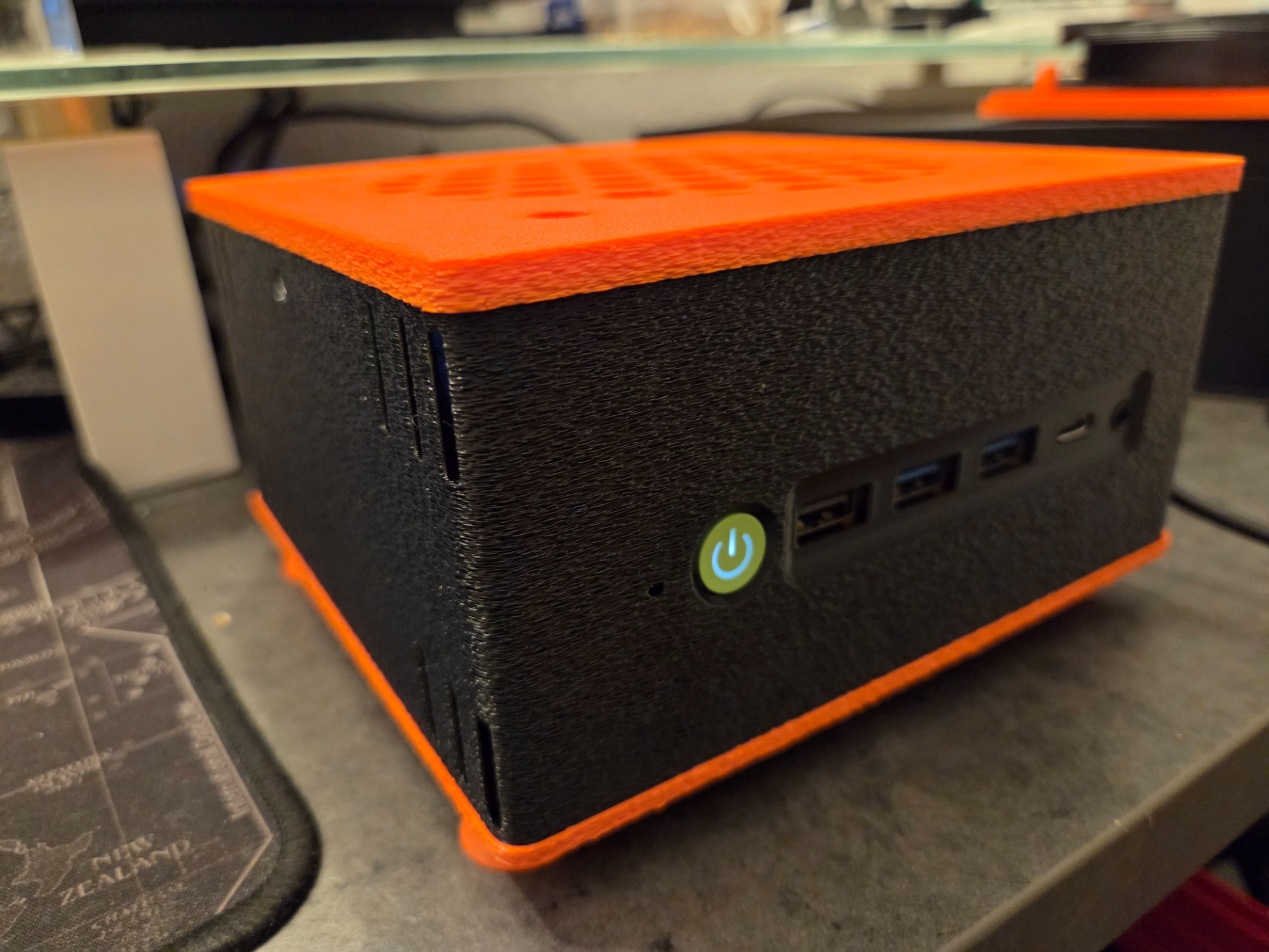GMKtec NucBox K12 Case w. Feet/Stand + Nocuta Fan