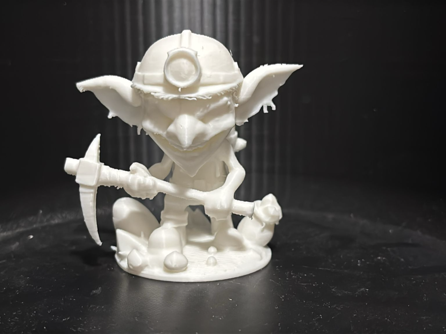 Chibis united: Goblin miner