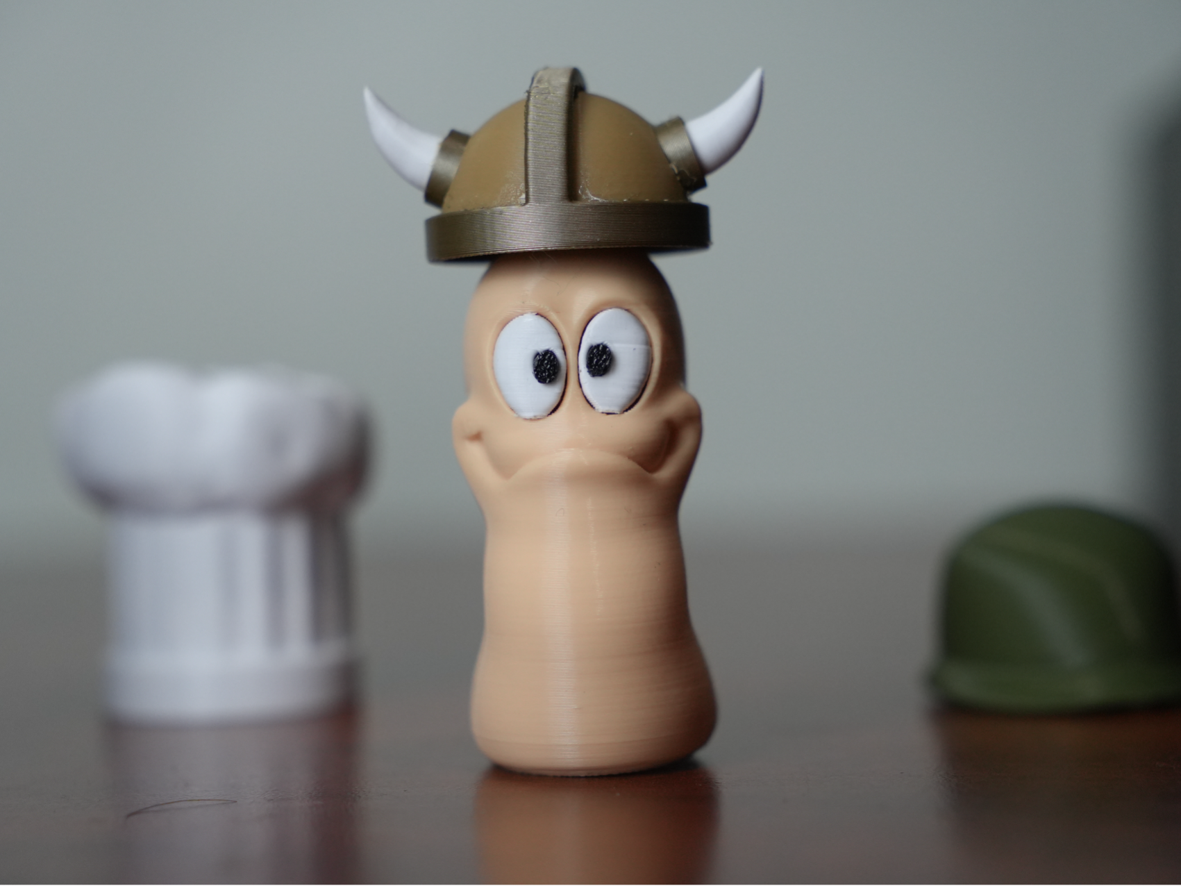 Worms game with hats (w/magnets) - no ams
